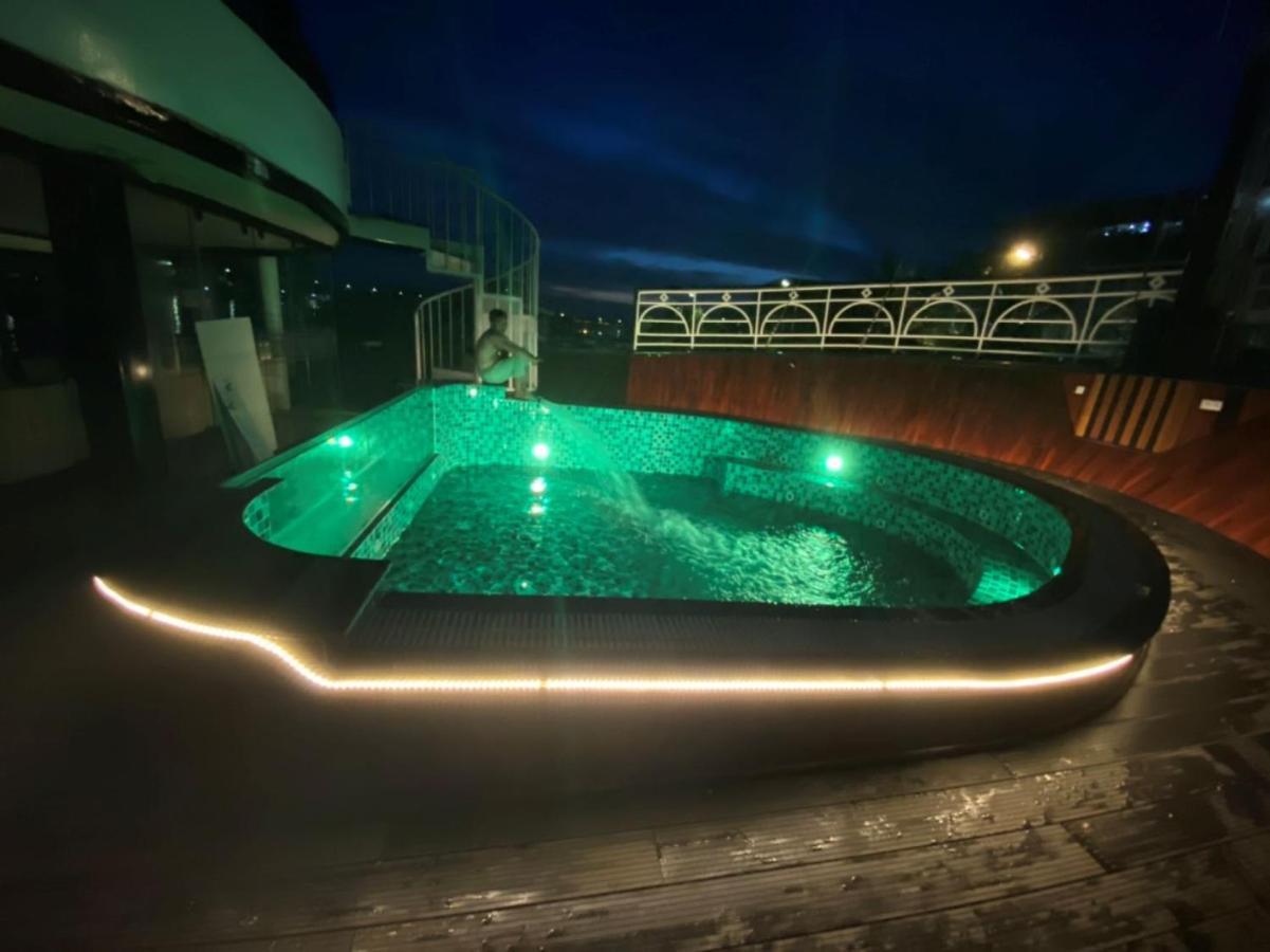 Hotel Alisa Cruise Halong Ha Long Exterior foto